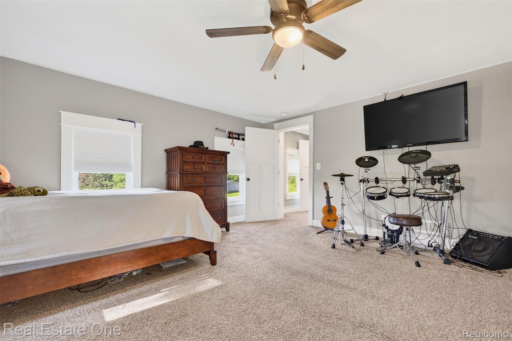 2355 South Sashabaw Road Ortonville, MI 48462 - Photo 27 of 57 33) Upstairs Bedroom 1.jpg