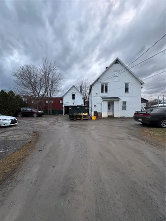 $1,250 | 519 East Main Street, Endicott, NY 13760