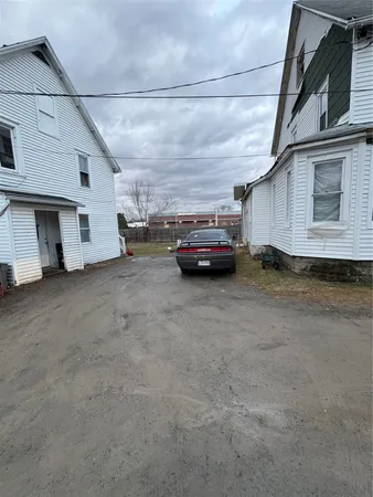 $1,250 | 519 East Main Street, Endicott, NY 13760