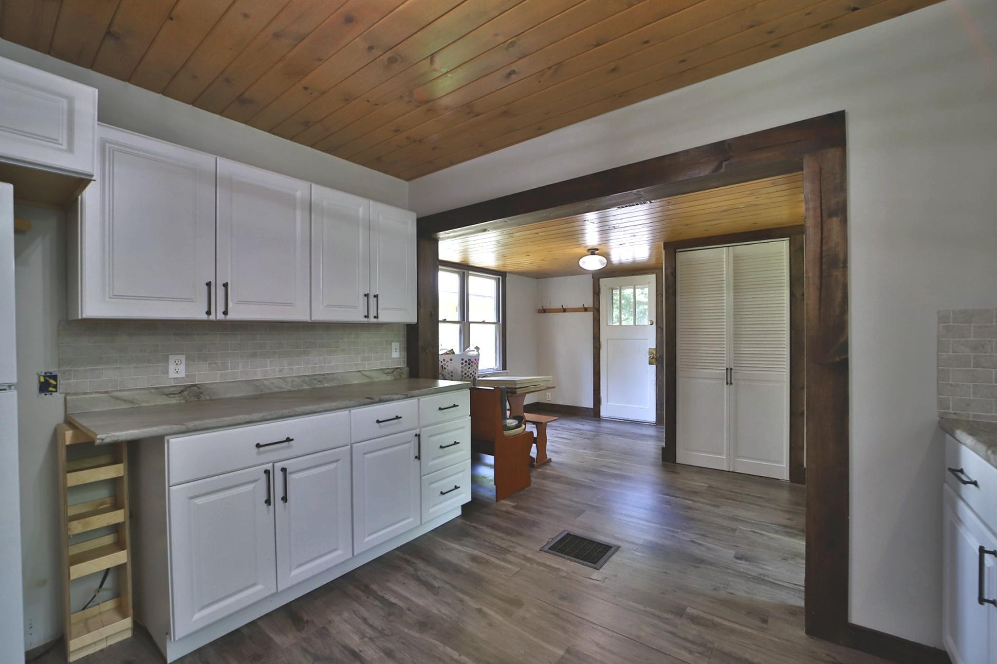413 1st Street Southwest Crosby, MN 56441 - Photo 5 of 29