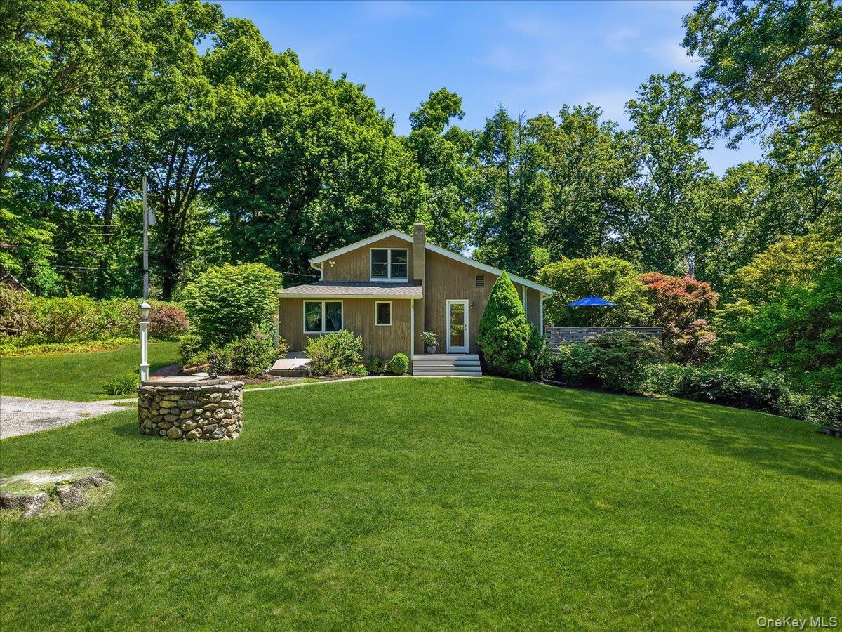 235 Boone Road Yorktown Heights, NY 10598 - Photo 4 of 35