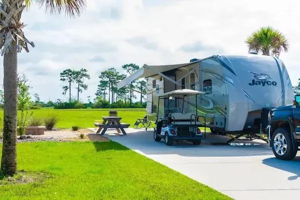 $186,000 | 13206 Highway 630 East, Frostproof, FL 33843