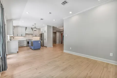 $649,000 | 5230 Indigo Street, Houston, TX 77096