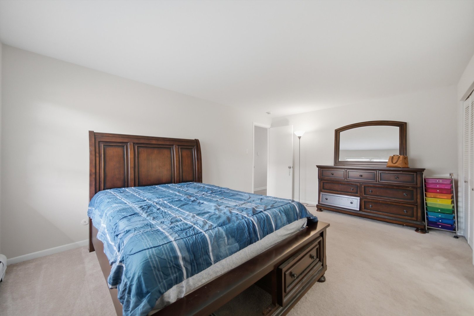 9817 Nottingham Avenue, Unit 304 Chicago Ridge, IL 60415 - Photo 8 of 14 Gallery Image 8