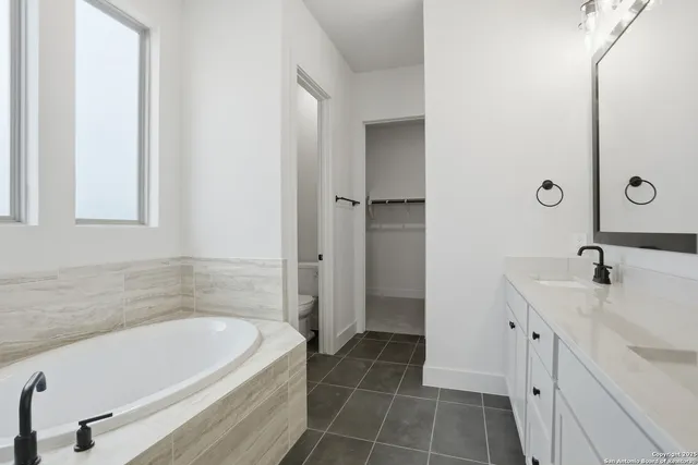 $489,900 | 219 Hillside Park, San Antonio, TX 78253