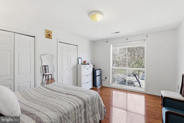 $300,000 | 5616 Bismach Drive, Unit 101, Alexandria, VA 22312