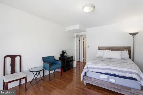 $300,000 | 5616 Bismach Drive, Unit 101, Alexandria, VA 22312