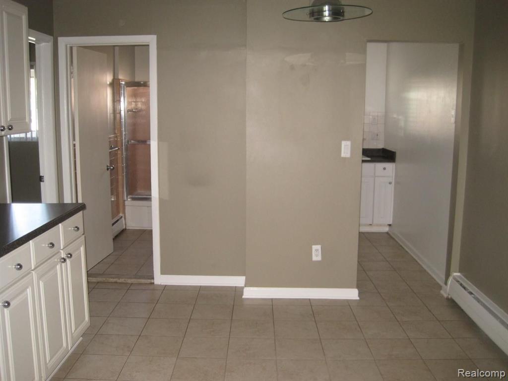 2859 East Maple Road, Unit 1 Birmingham, MI 48009 - Photo 5 of 13