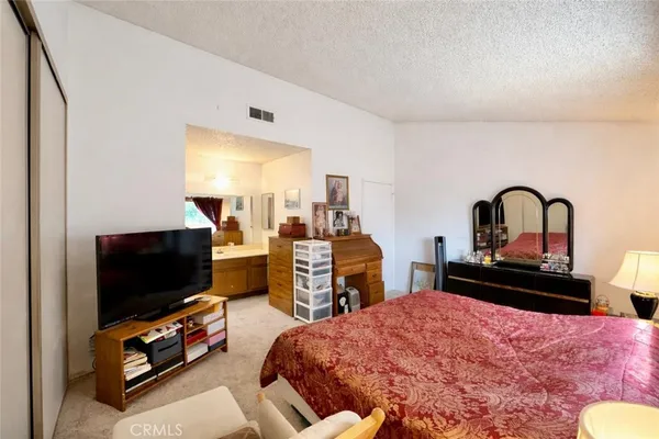 $556,000 | 4404 Clara Street, Cudahy, CA 90201