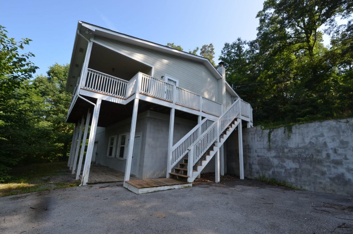 304 Ernie Roberts Road Rutledge, TN 37861 - Photo 2 of 15 002b_Full