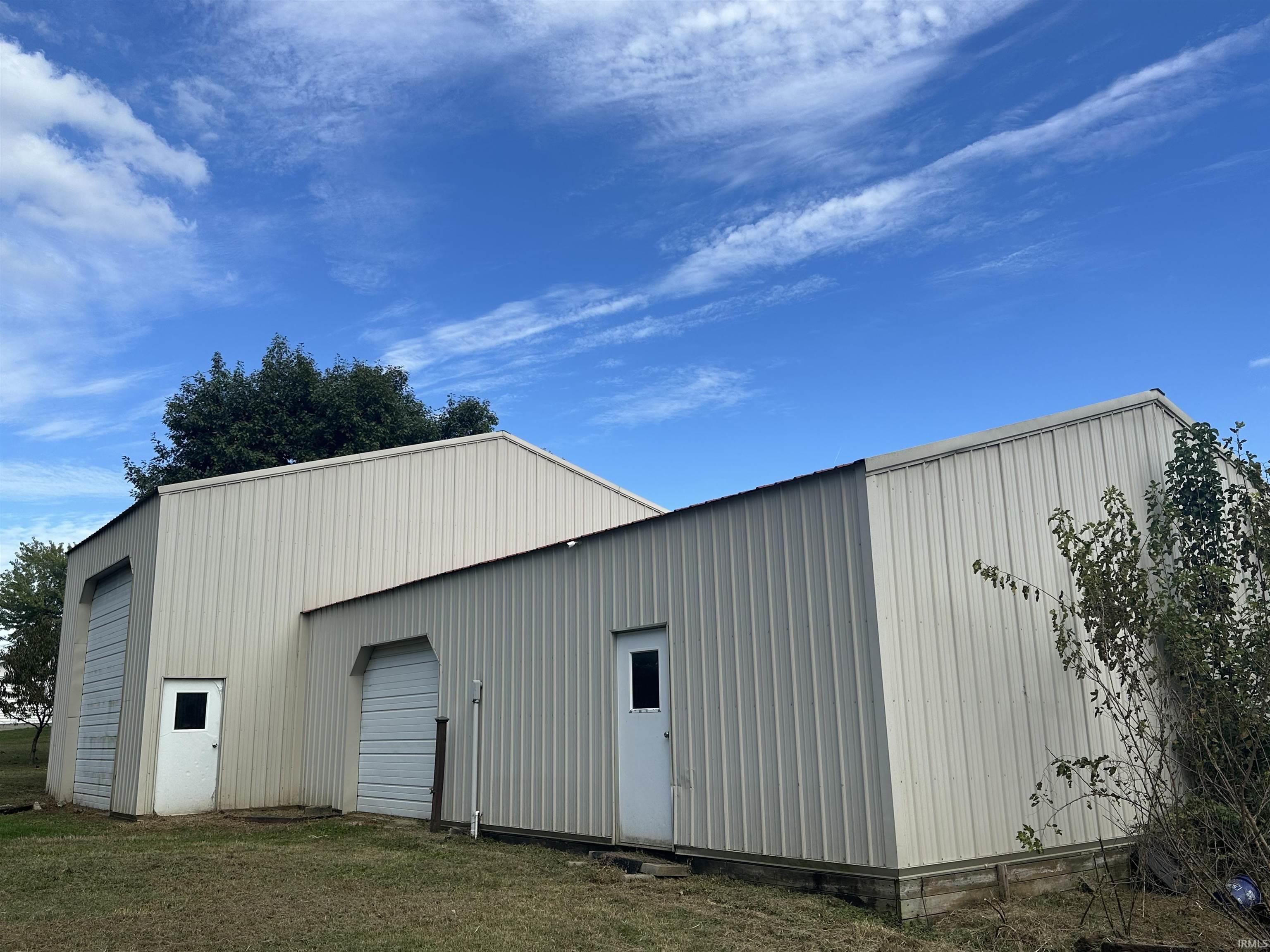 2210 30th Street Bedford, IN 47421 - Photo 17 of 23