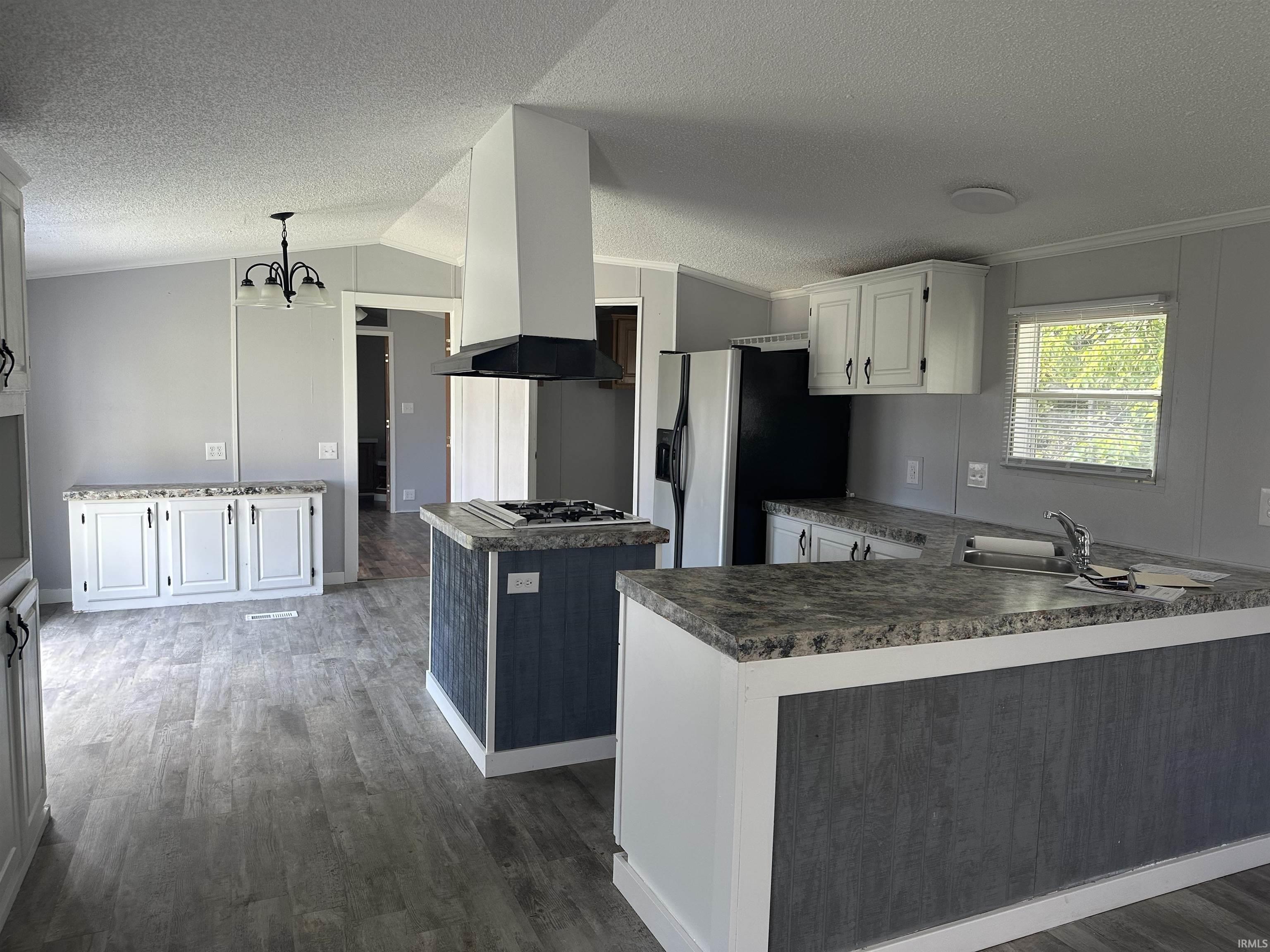 2210 30th Street Bedford, IN 47421 - Photo 6 of 23