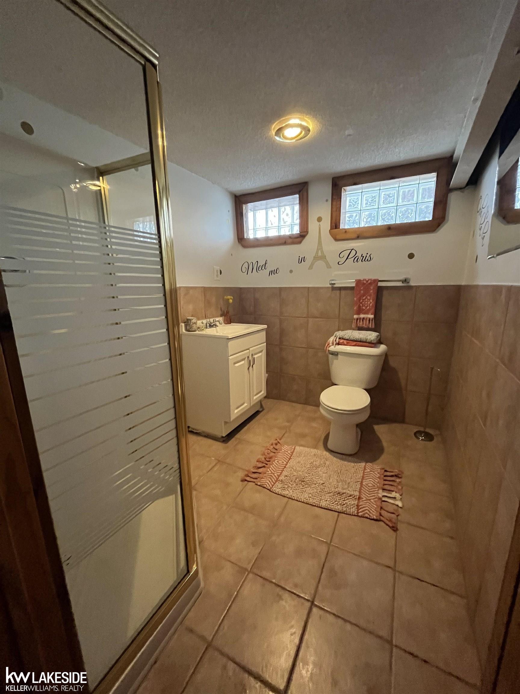 14901 Ashton Road Detroit, MI 48223 - Photo 27 of 32 50096034-26.JPG