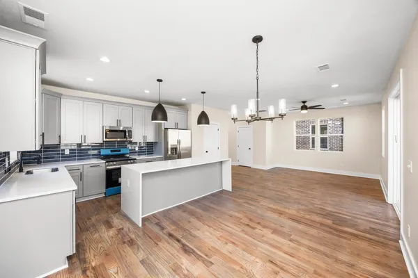 $2,500 | 441 Sand Hill Road, La Vergne, TN 37086