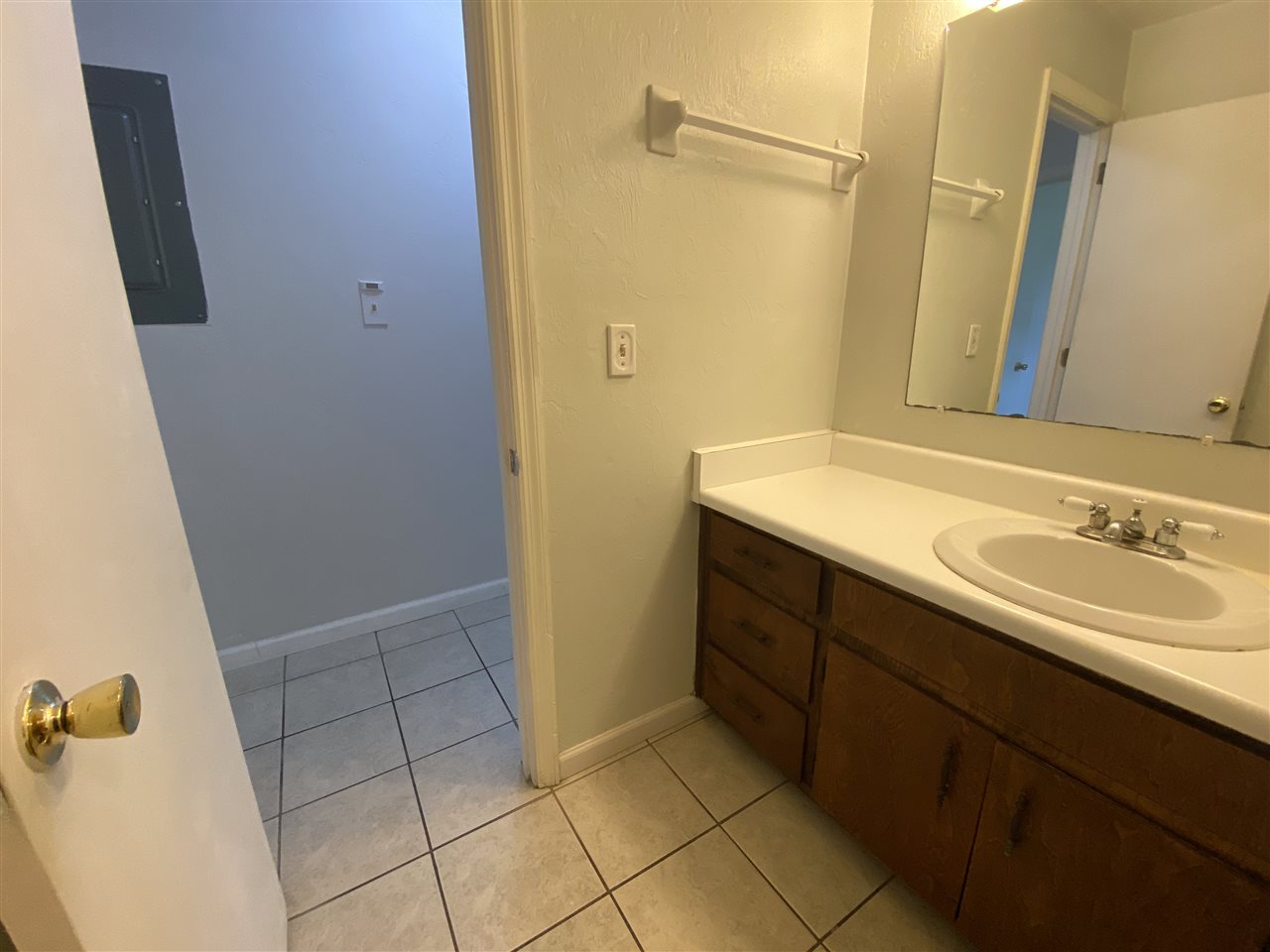 220 Atkinson Drive, Unit B Tallahassee, FL 32304 - Photo 3 of 14