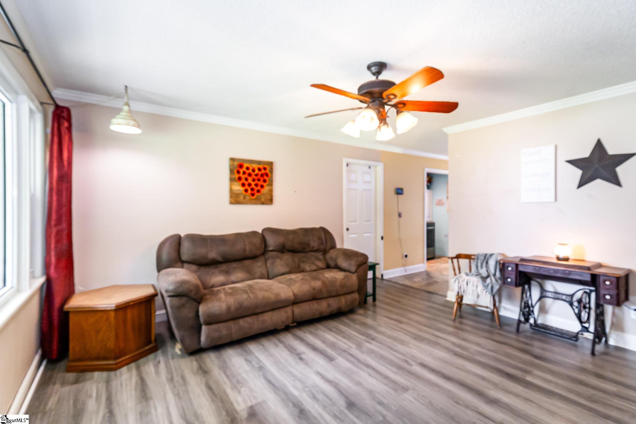 2112 Charlottes Road Clinton, SC 29325 - Photo 6 of 29 Gallery Image 6