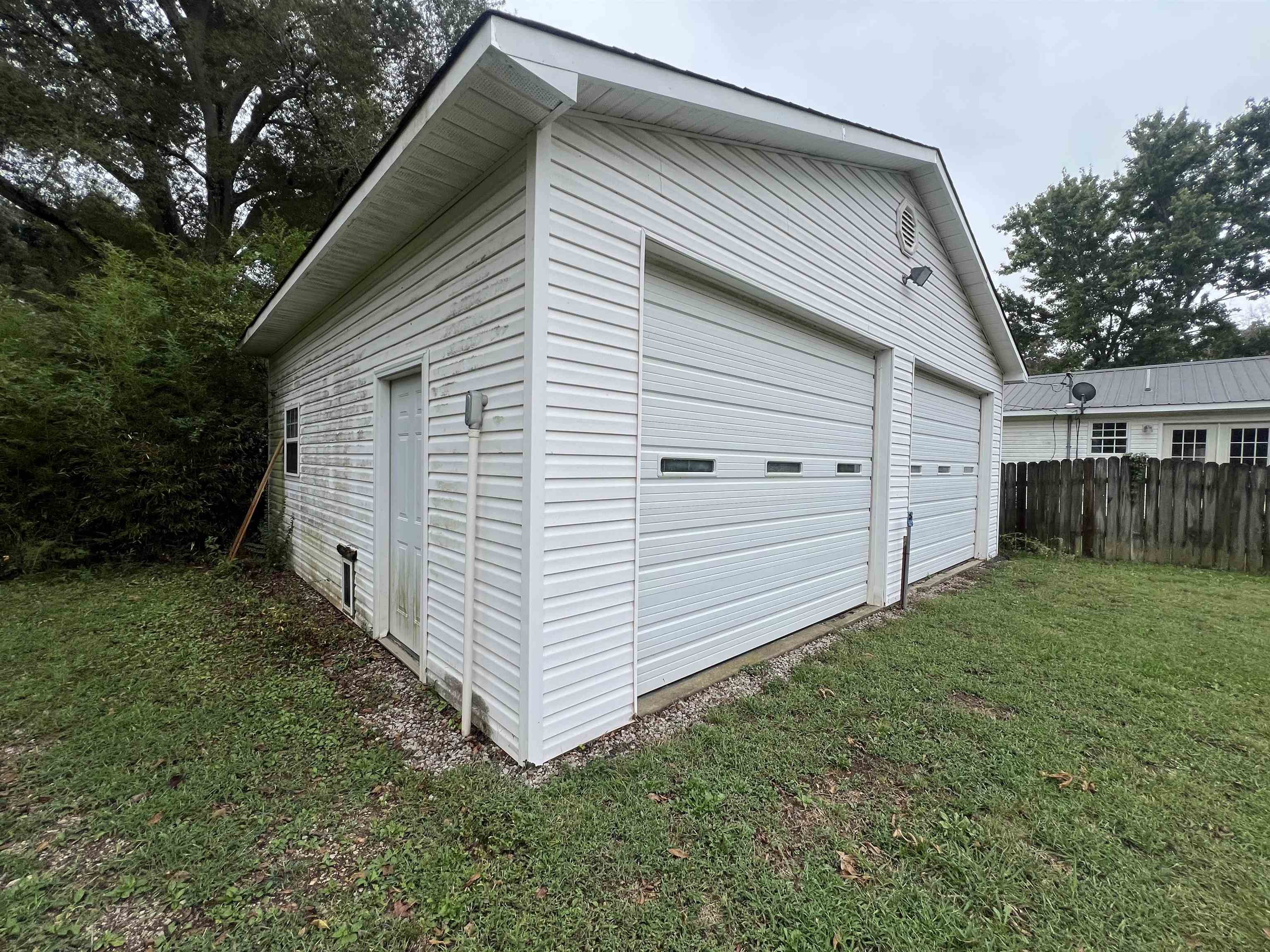 300 Patterson Road Savannah, TN 38372 - Photo 23 of 30 a view of a house with backyard