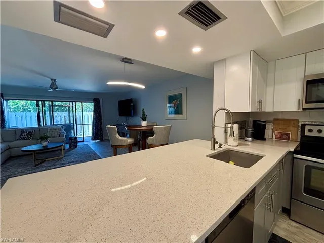 $5,500 | 800 Meadowland Drive, Unit 264, Naples, FL 34108