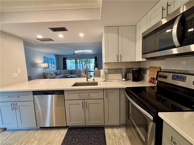 $5,500 | 800 Meadowland Drive, Unit 264, Naples, FL 34108