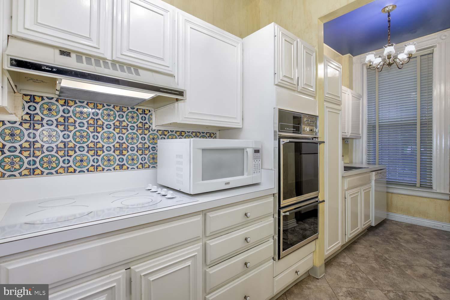 1733 17th Street Northwest Washington, DC 20009 - Photo 9 of 29 Kitchen is ready for your upgrades!