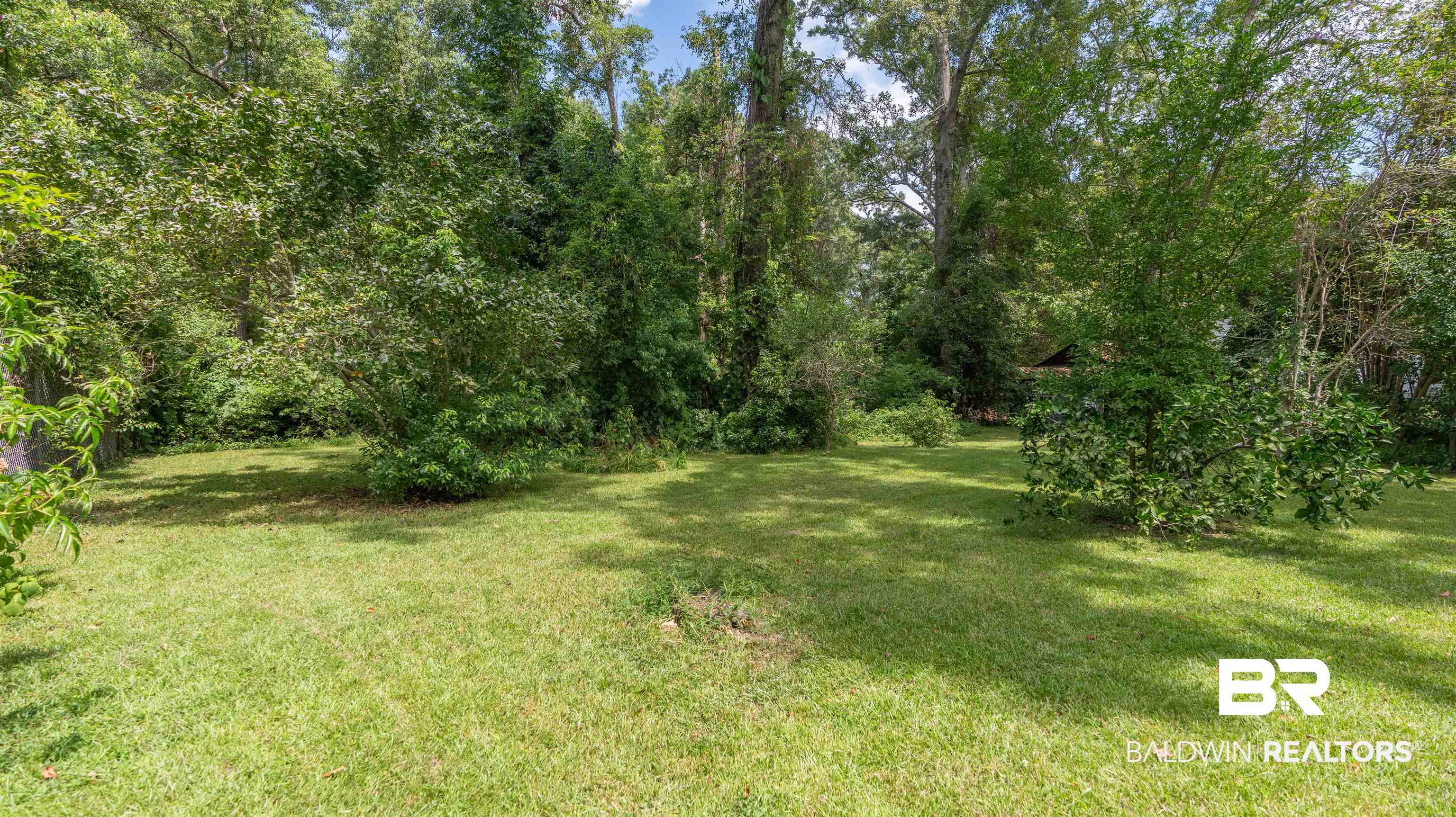 2126 Barron Place Mobile, AL 36605 - Photo 29 of 33 View of yard