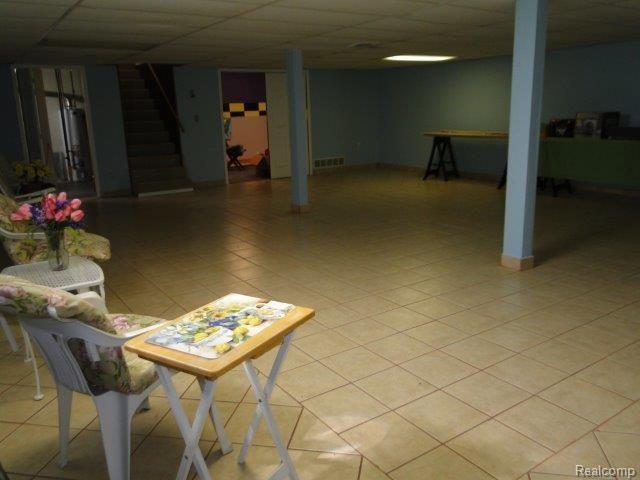 3401 Green Corners Road Lapeer, MI 48446 - Photo 14 of 29 Family Room 1.jpg