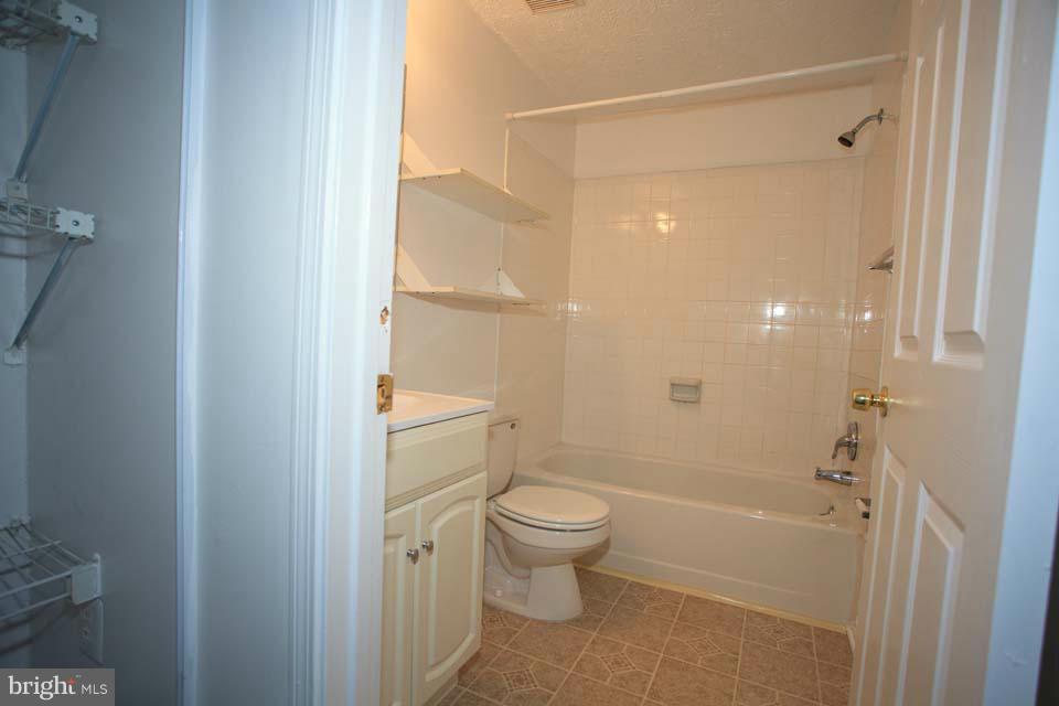 404 Legato Terrace Silver Spring, MD 20901 - Photo 20 of 23 Bath