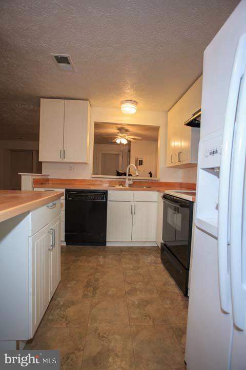 404 Legato Terrace Silver Spring, MD 20901 - Photo 5 of 23 Kitchen