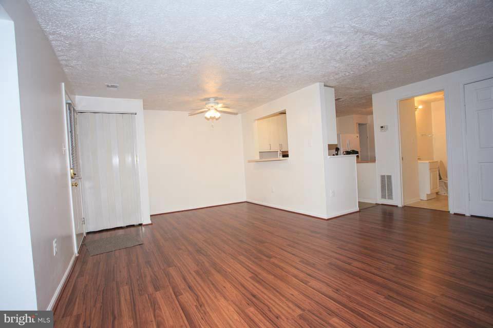 404 Legato Terrace Silver Spring, MD 20901 - Photo 8 of 23 Living Room