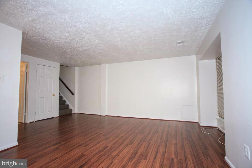 404 Legato Terrace Silver Spring, MD 20901 - Photo 10 of 23 Living Room