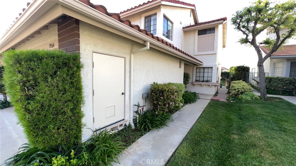19564 Eagle Ridge Lane Porter Ranch, CA 91326 - Photo 2 of 39