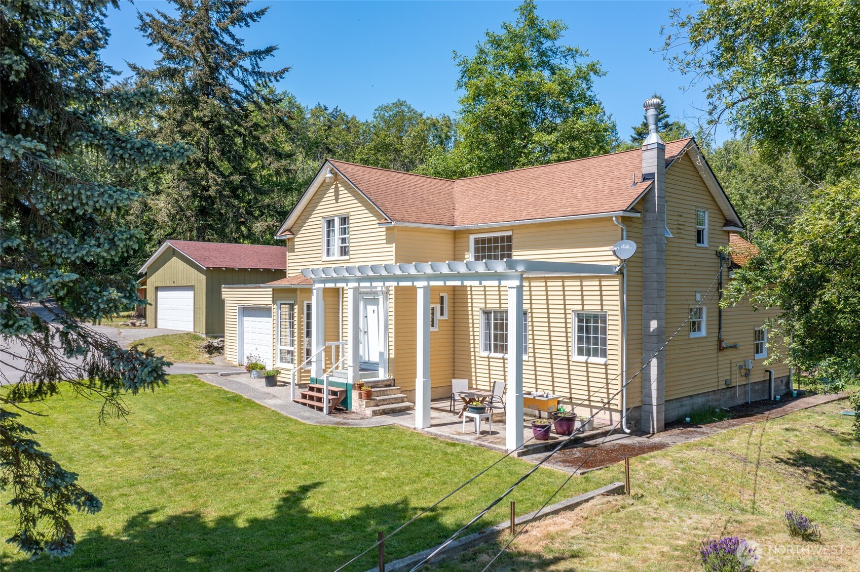 2750 Torpedo Road Oak Harbor, WA 98277 - Photo 2 of 40