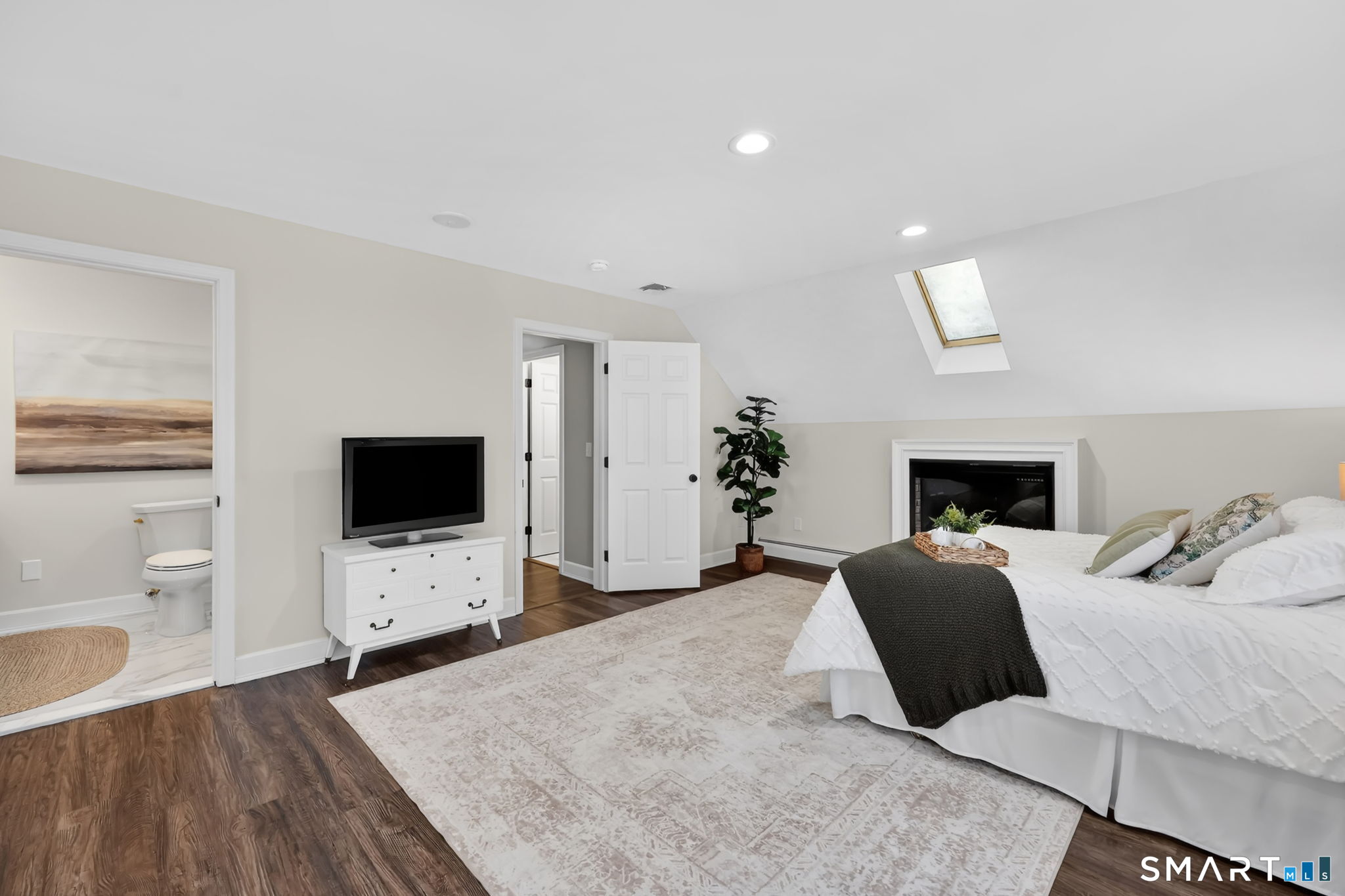 27 April Way Bloomfield, CT 06002 - Photo 32 of 40