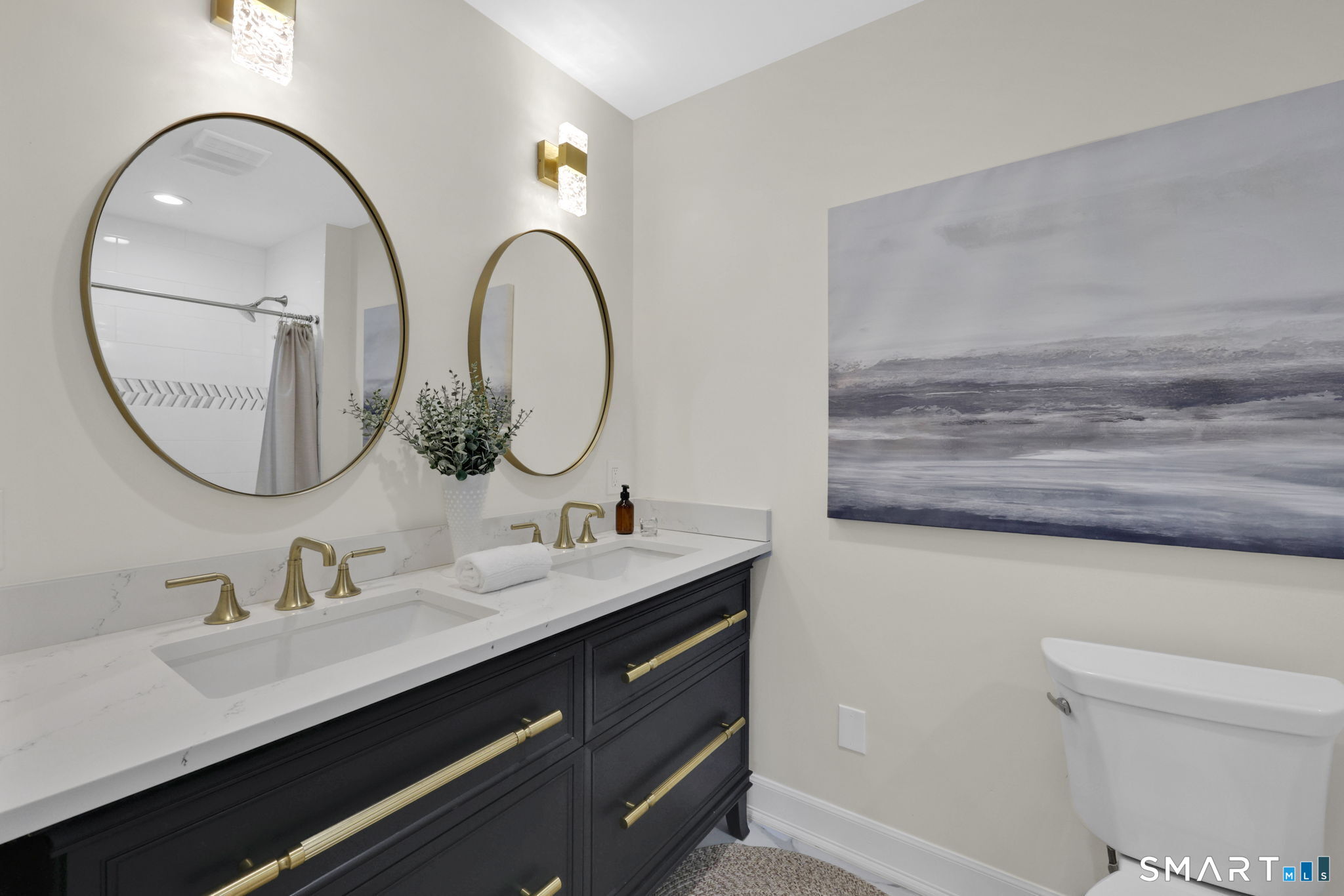 27 April Way Bloomfield, CT 06002 - Photo 33 of 40 En-Suite Bathroom for Bedroom 4