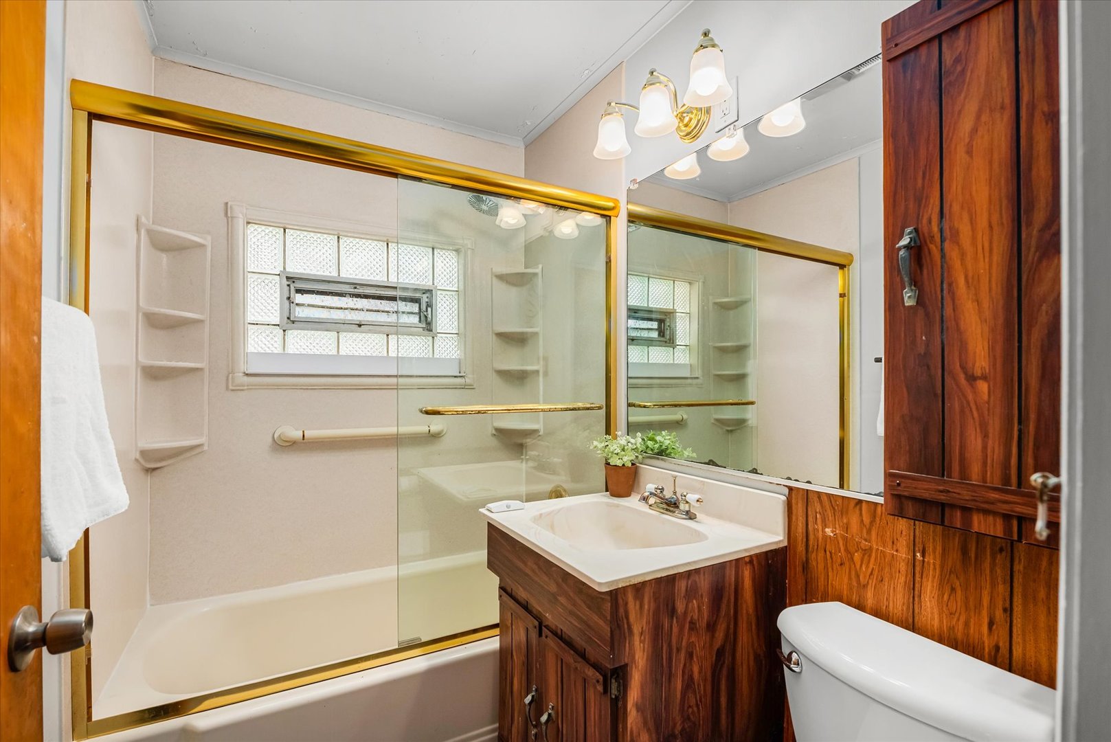 9546 Washington Avenue Brookfield, IL 60513 - Photo 9 of 17