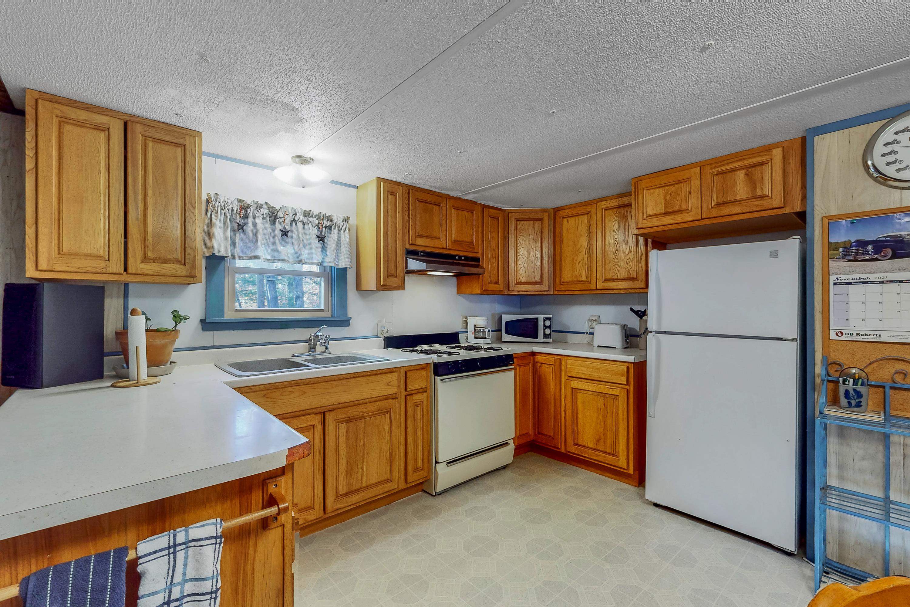 258 New Durham Road Middleton, NH 03887 - Photo 6 of 25