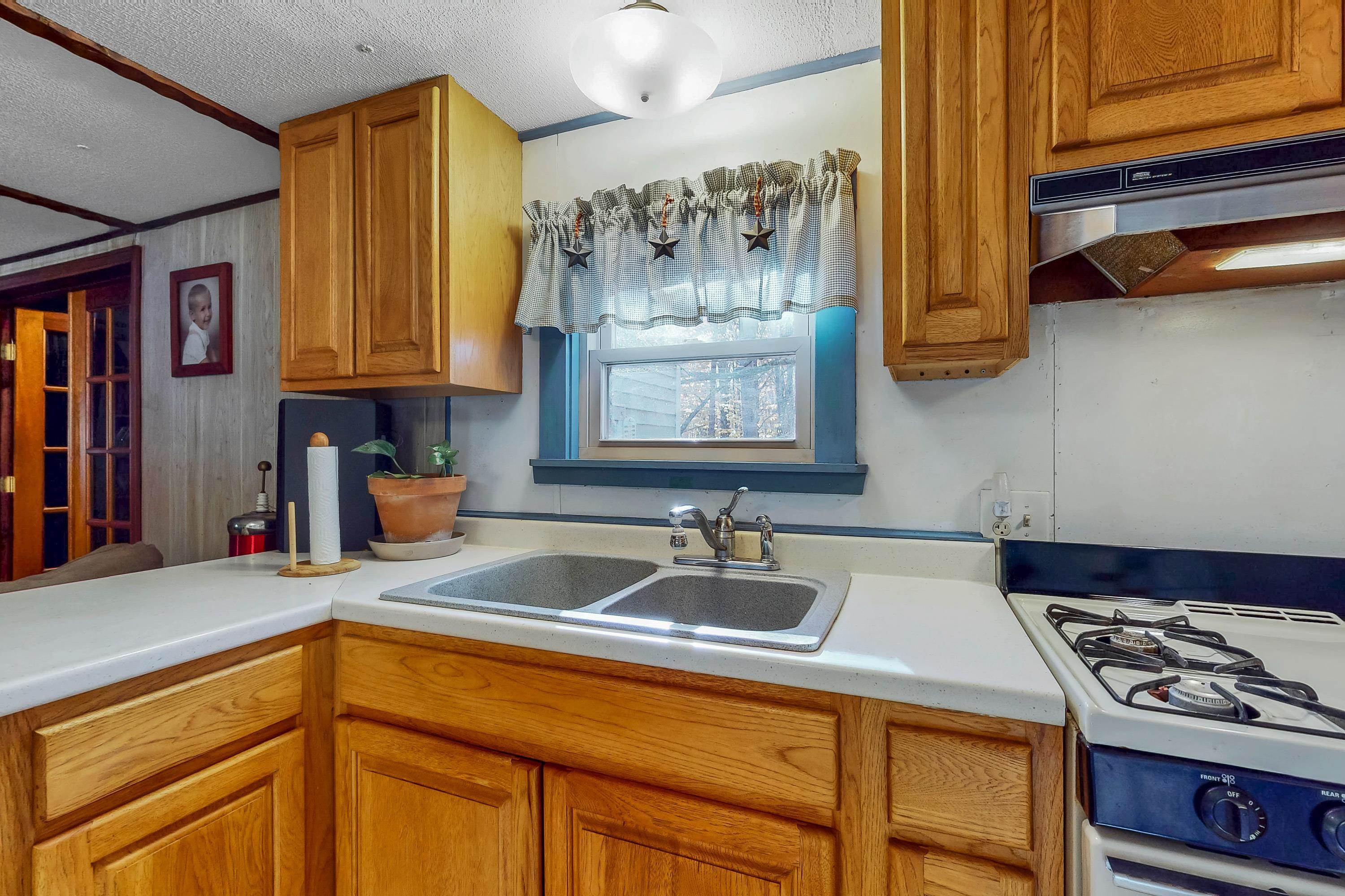 258 New Durham Road Middleton, NH 03887 - Photo 7 of 25