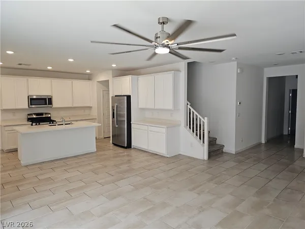$2,400 | 6851 Gaslamp Harbor Avenue, Las Vegas, NV 89156