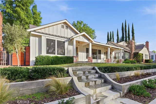 $1,500,000 | 1230 Oak Cir Drive, Glendale, CA 91208