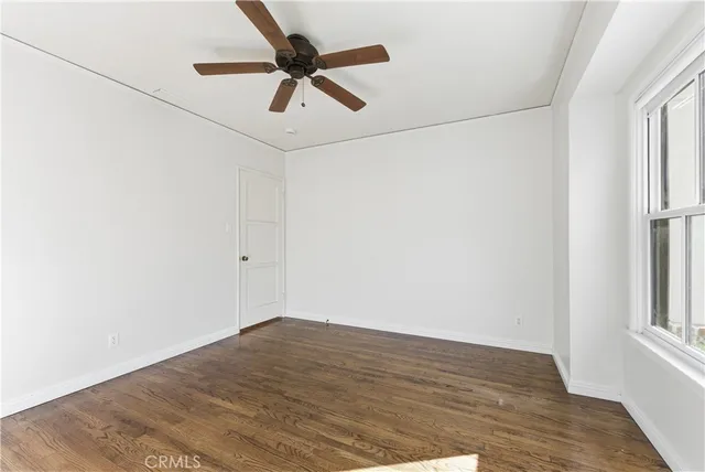 $1,500,000 | 1230 Oak Cir Drive, Glendale, CA 91208