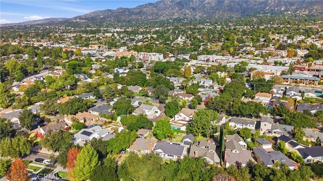 $1,500,000 | 1230 Oak Cir Drive, Glendale, CA 91208