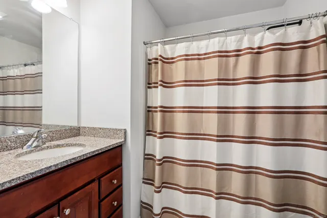 $430,000 | 27 Riverview Court, Unit 27, Brookfield, CT 06804