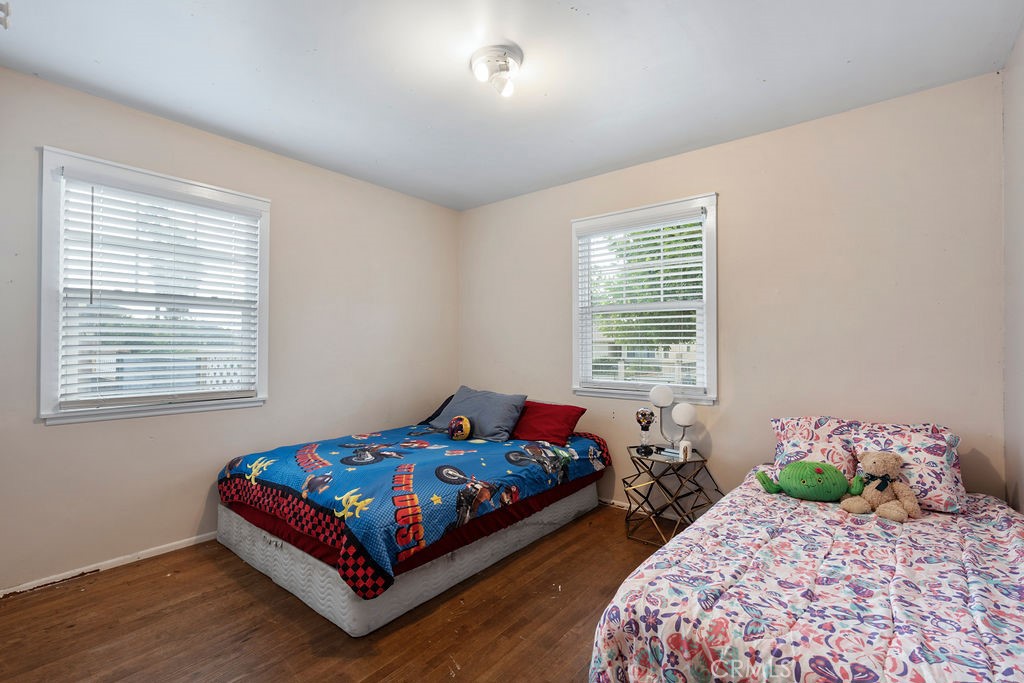 1338 Delay Avenue Glendora, CA 91740 - Photo 24 of 46 a bed sitting in a bedroom next to a window