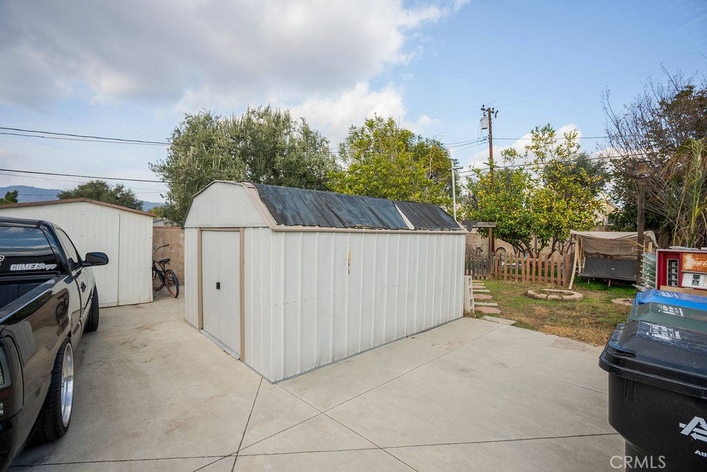 1338 Delay Avenue Glendora, CA 91740 - Photo 41 of 46 a view of a backyard