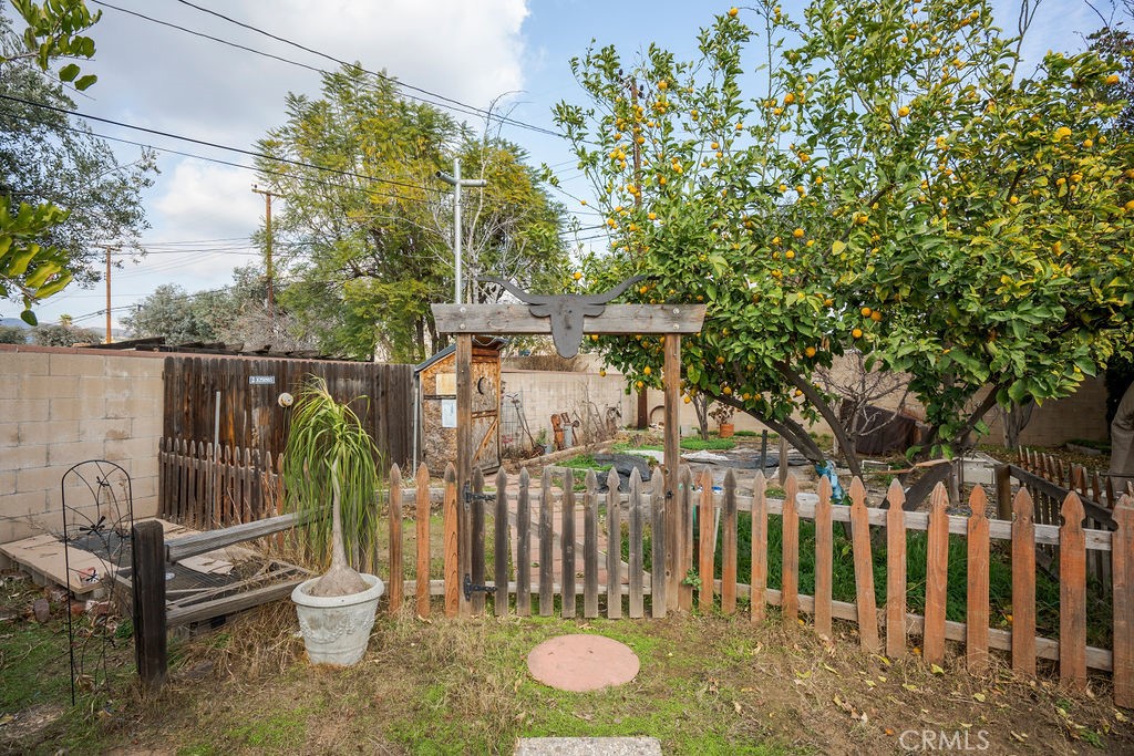 1338 Delay Avenue Glendora, CA 91740 - Photo 43 of 46 a view of a chair and table in the patio