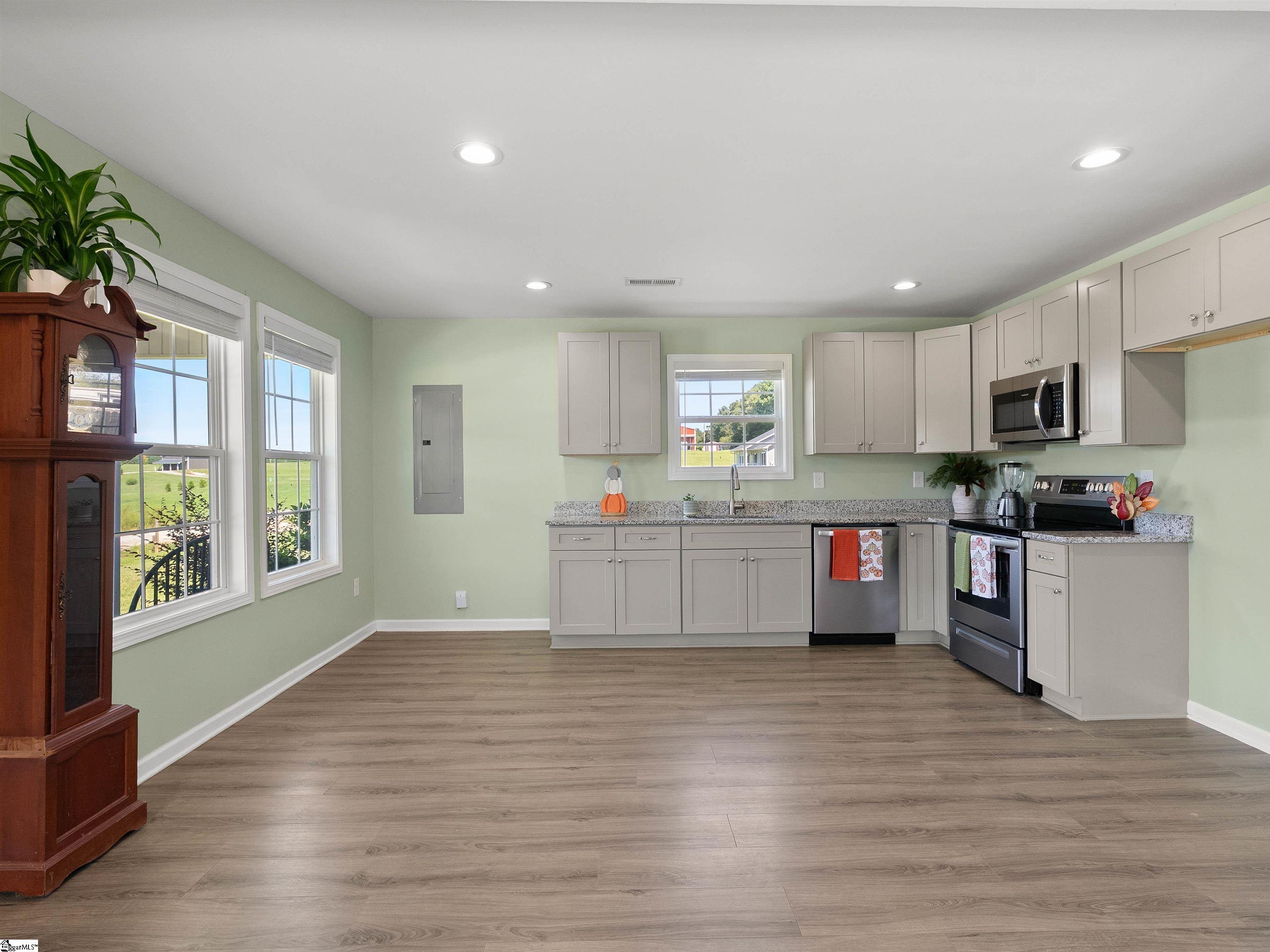 381 Deer Farm Fair Play, SC 29643 - Photo 11 of 44