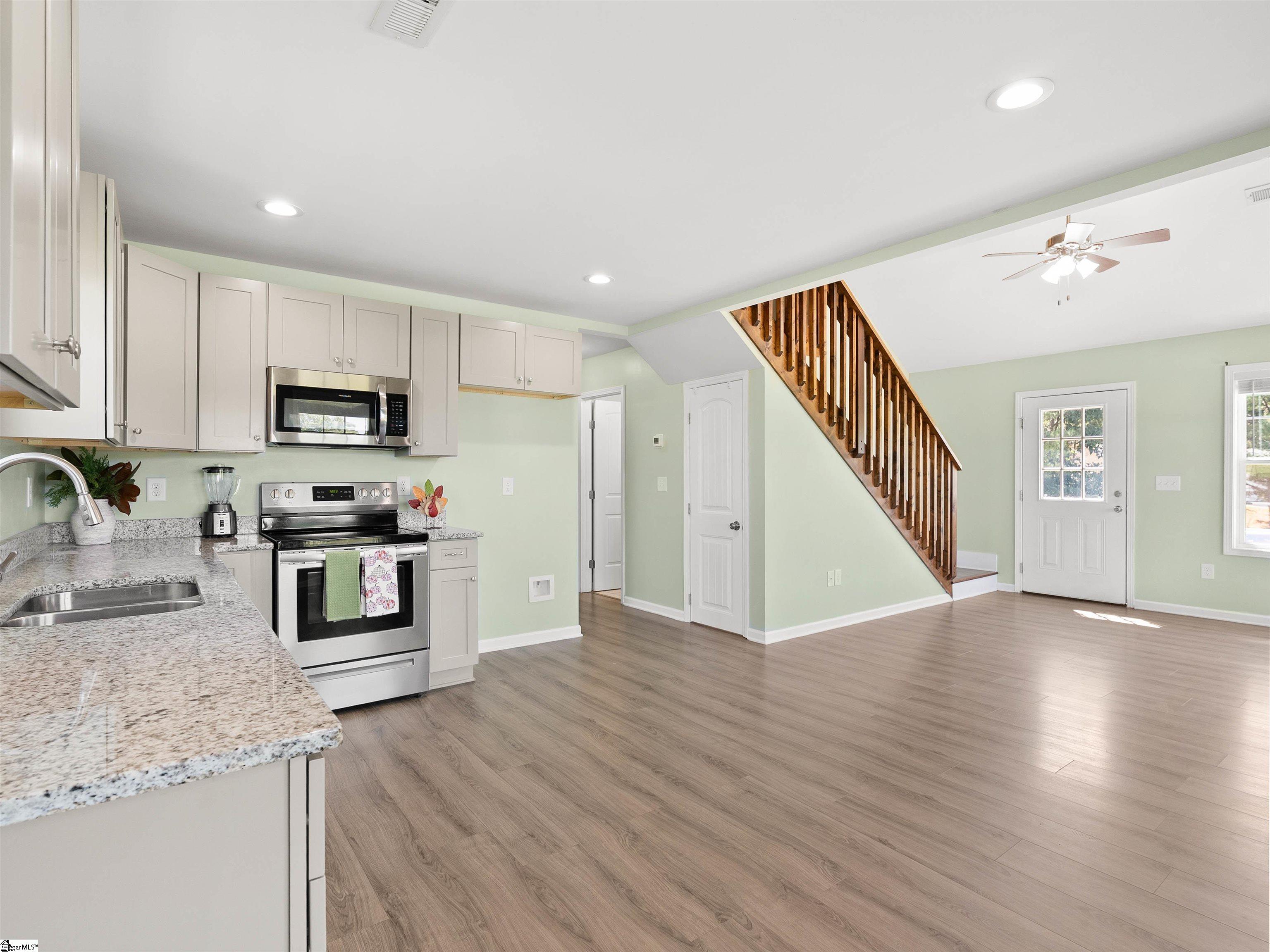 381 Deer Farm Fair Play, SC 29643 - Photo 15 of 44