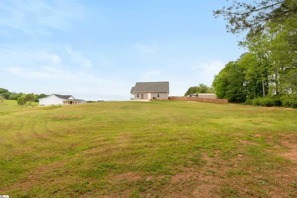 $282,500 | 381 Deer Farm, Fair Play, SC 29643