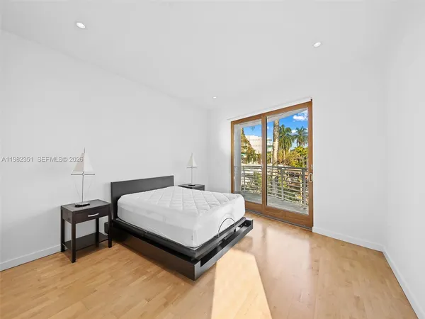 $17,995 | 450 Victoria Terrace, Fort Lauderdale, FL 33301