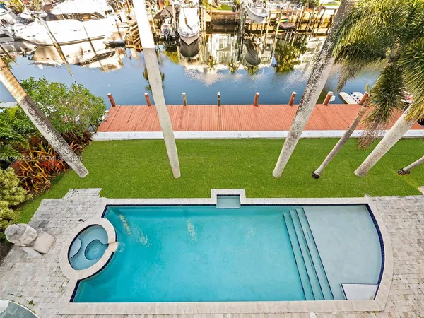 $17,995 | 450 Victoria Terrace, Fort Lauderdale, FL 33301